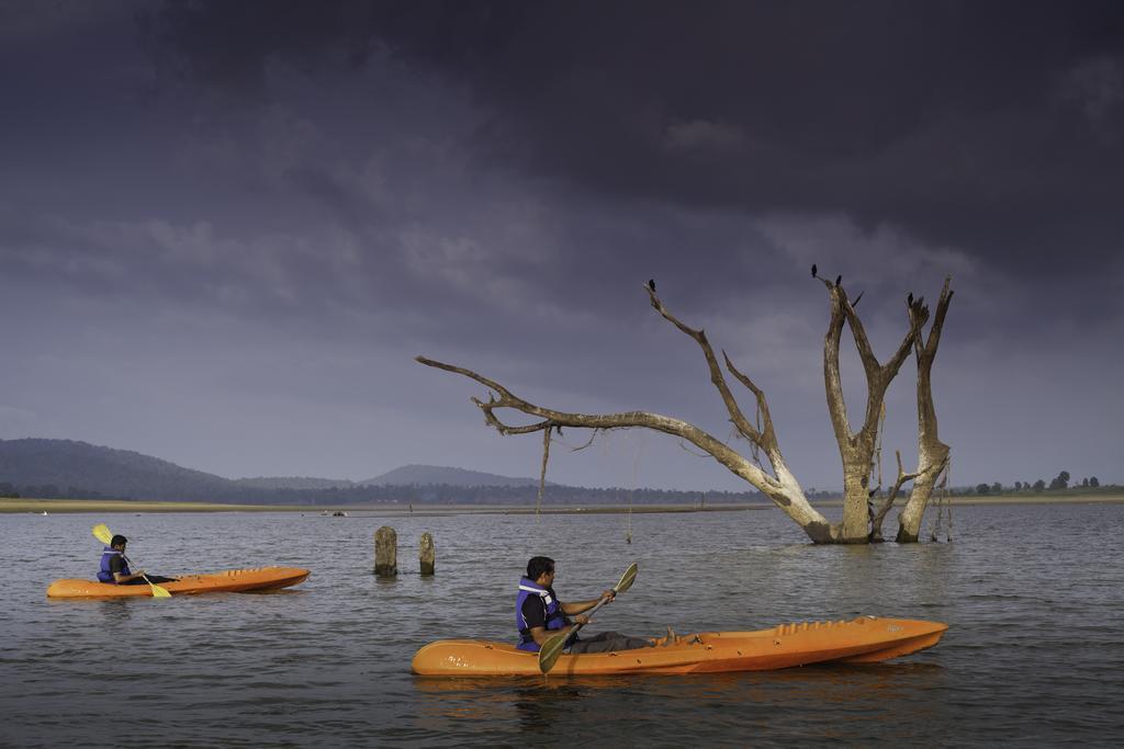 The Serai Kabini Hotel Begur Luaran gambar